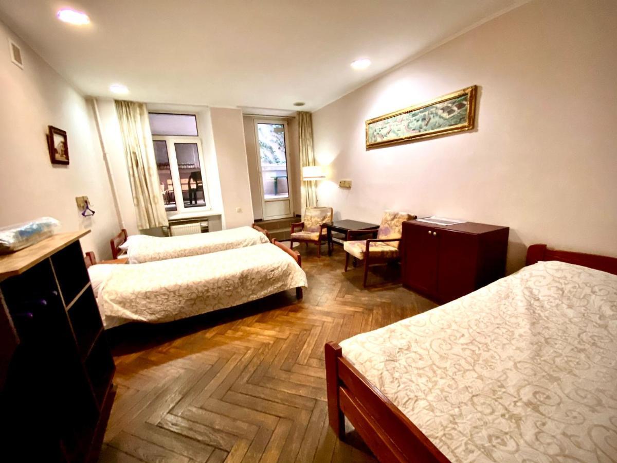 Tapki Hostel Odessza Kültér fotó