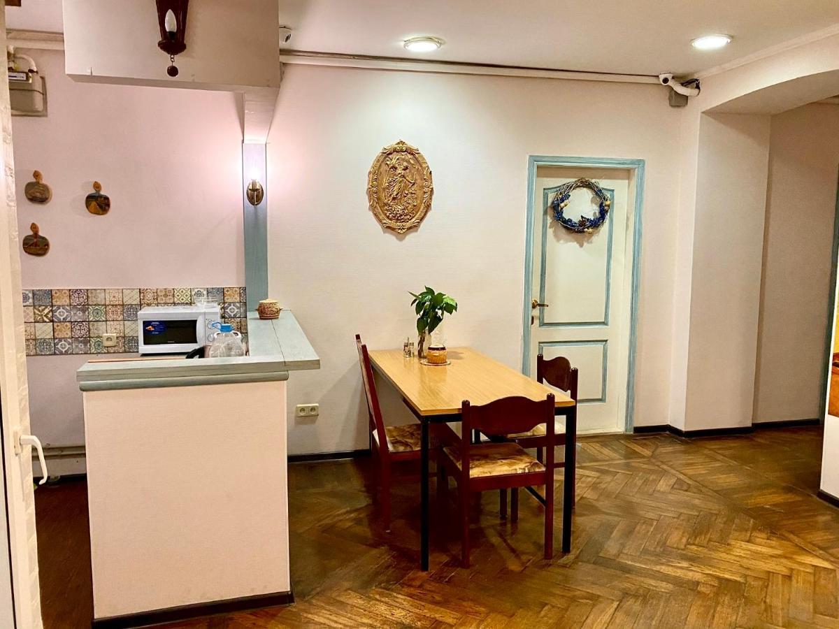 Tapki Hostel Odessza Kültér fotó